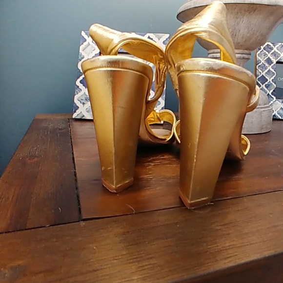 👠DvF gold sandals - Picture 2 of 6